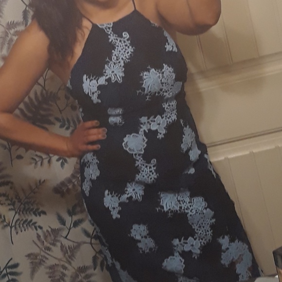 Alexia Admor Dress - Picture 3 of 3